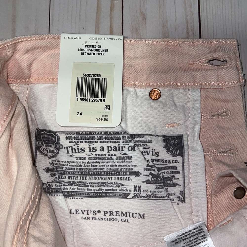 Levi’s 501 High Rise Shorts - Picture 7 of 10